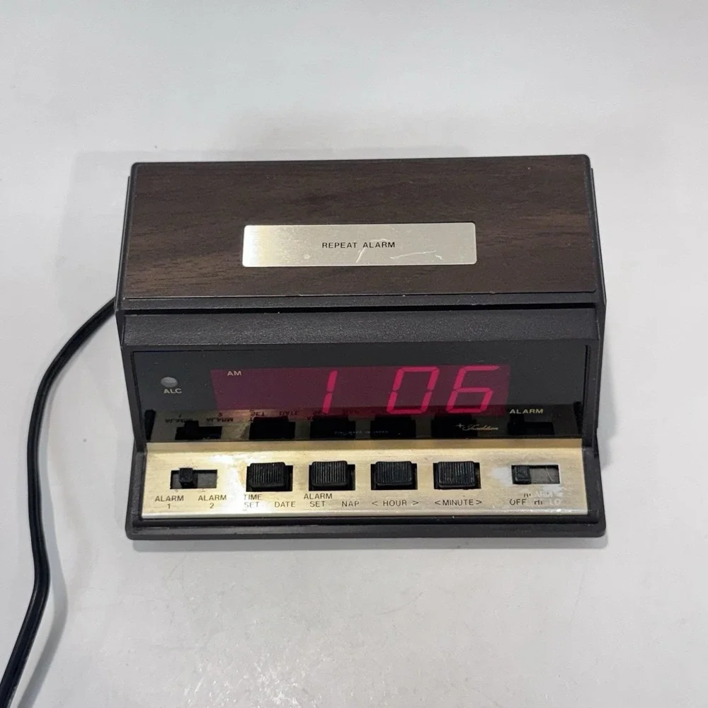 Vintage Sears Roebuck Tradition Alarm Clock Faux Woodgrain Model 47176 Hong Kong